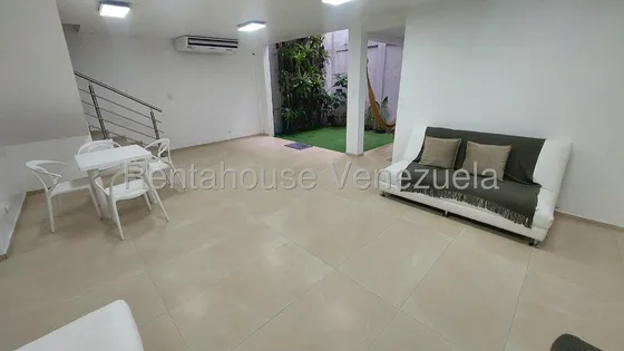 Casa En Venta La California Sur Mls#25-18476