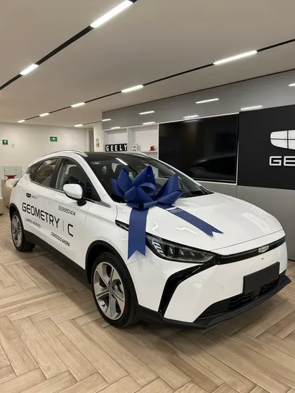 Geely Geometry C 485 Km Gl At