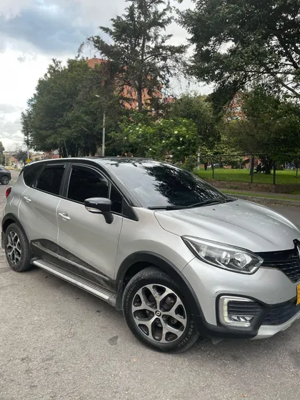 Renault Captur 2.0 Intens Automática