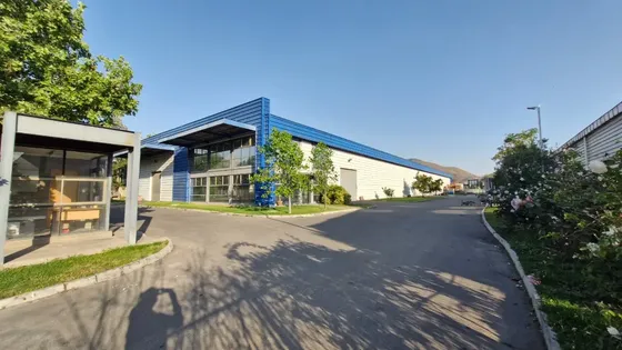 Venta Propiedad Industrial Con 2482 De Galpón Colina Rm