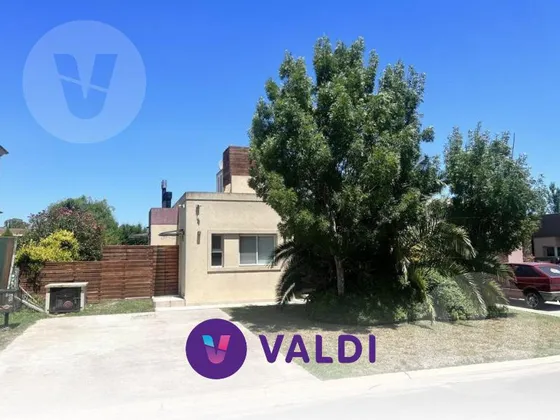 Casa En Venta - Barrio Santa Juana, Canning