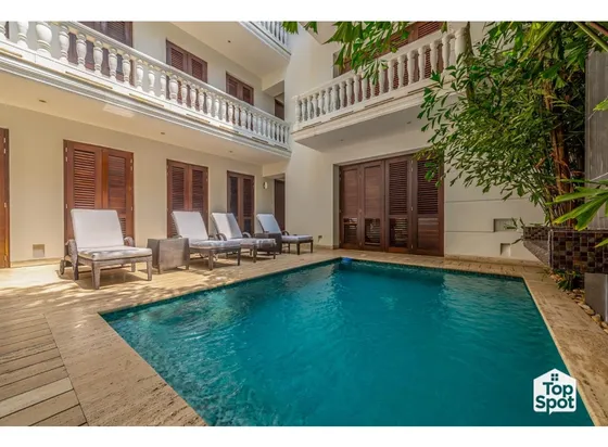 Venta Apartamento De 3 Alc Centro Amurallado