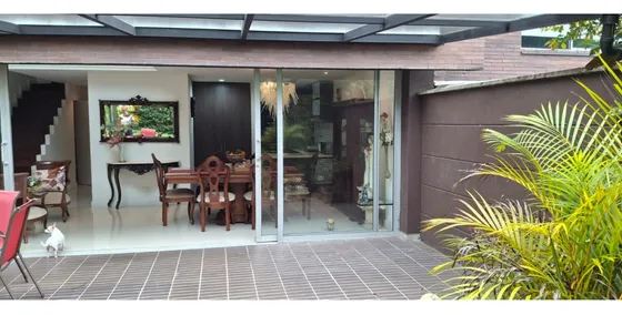 Venta De Casa En Envigado-loma Del Chocho
