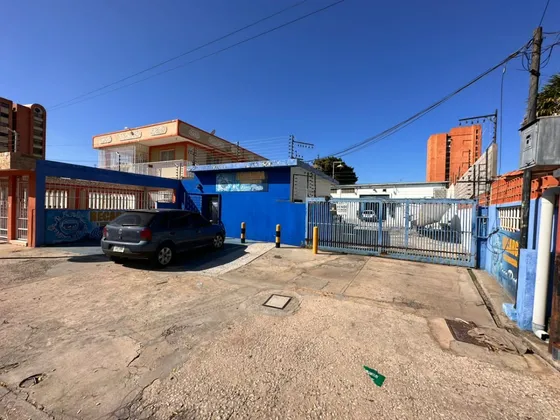 Ga-89 Zona Norte Galpón Comercial Oficina Local Sector Tierra Negra