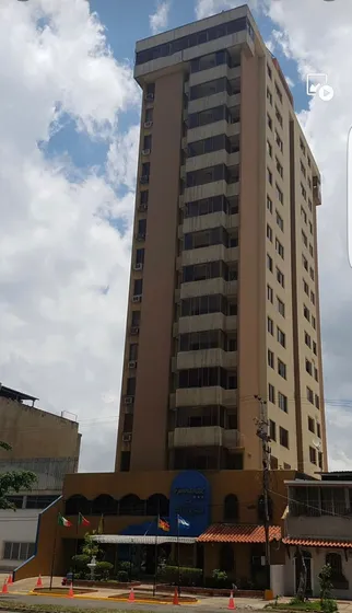 En Venta  Iconico Apart-hotel, Ubicado En La Avda. Municipal De La Ciudad De Puerto La Cruz, Estado Anzoategui.