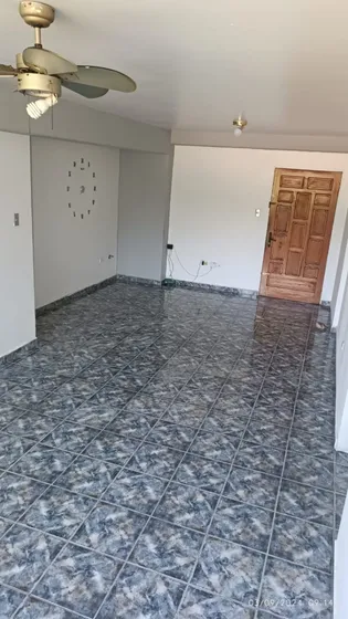 Leandro Araque Inzitu Realtors Ofrece En Alquiler O Venta Apartamento Semi-amoblado, Res. Holiday Palace Iv, El Bosque 