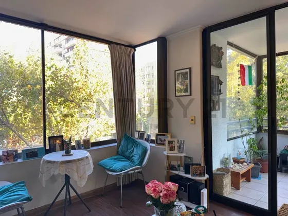 Departamento En Venta, 2d + Servicios, Las Condes
