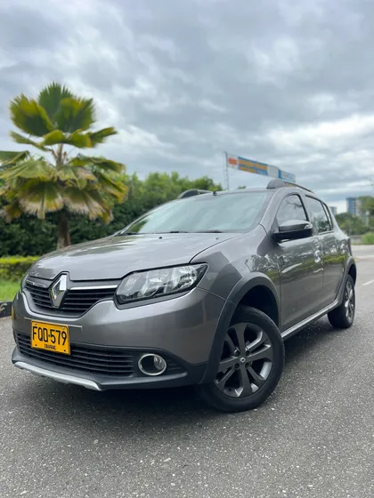 Renault Stepway 1.6 Intense Mecánica