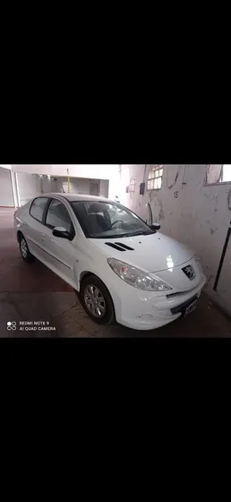 Peugeot 207 1.4 Sedan Active 75cv