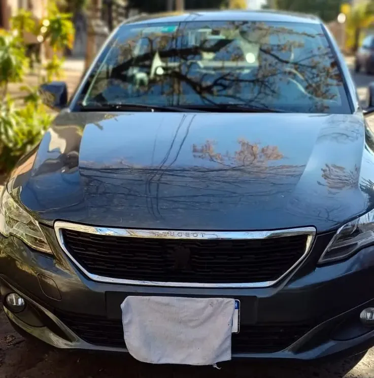 Peugeot 301 Allure