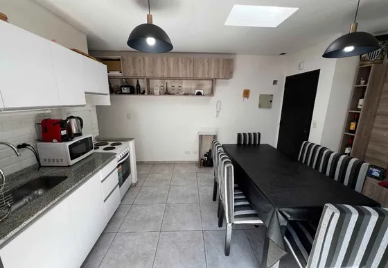 Ph 3 Ambientes Con Patio  En Caseros 
