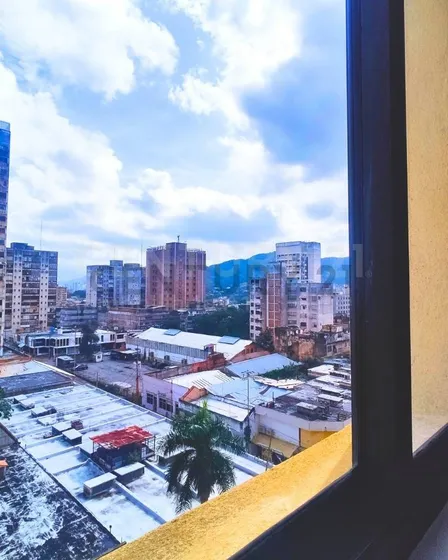 Venta Oficina Centro Empresarial Torre Araujo