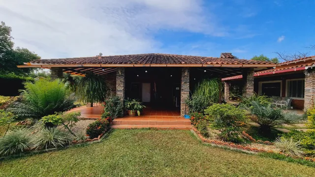 Yosmar Y Fernando Venden Casa En Safari Sector Elefante, Tocuyito