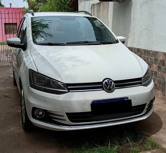 Volkswagen Suran 1.6 Highline Msi 110cv