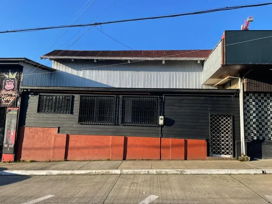 Local Comercial En Calle Rengifo Con Oficina + 02 Baños