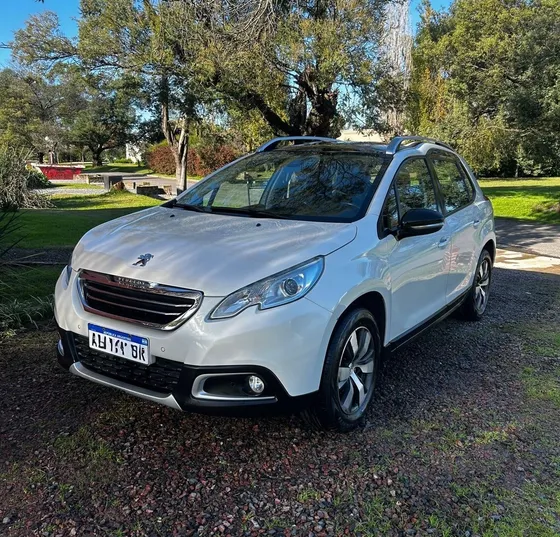 Peugeot 2008 1.6 Feline