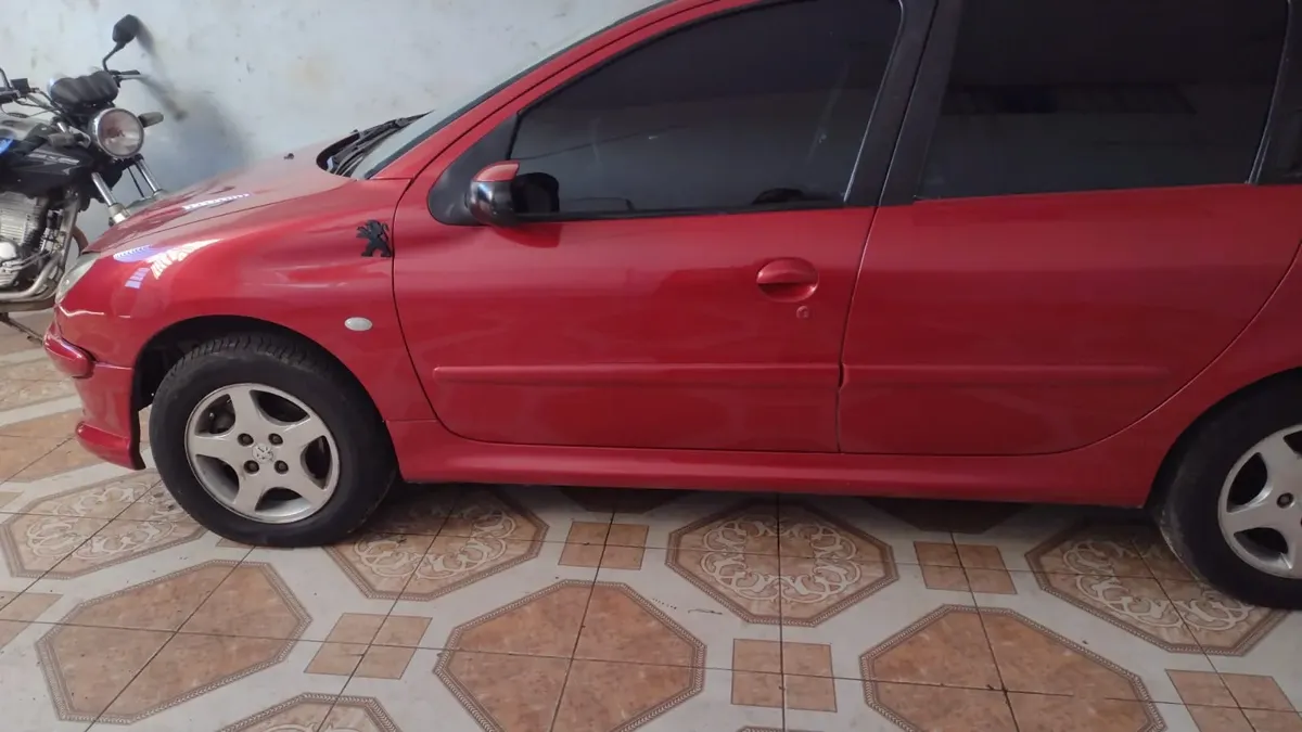 Peugeot 206 2008 1.6 16v Feline Flex Aut. 5p — foto 8