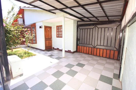 Casa Cercana A Metro Las Parcelas