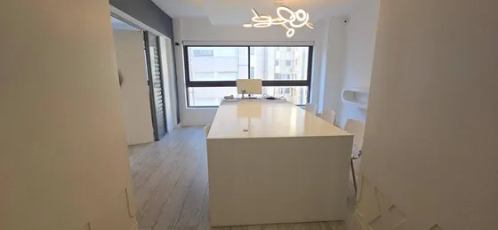 Oficina En Venta - 3 Ambientes 2 Baños - Mar Del Plata