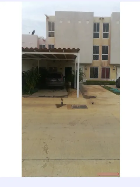 Townhouses En Venta Ciudad Real Barcelona 3 Niveles 