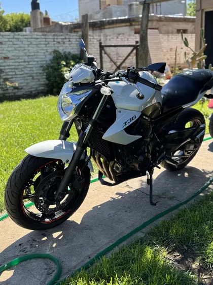 Yamaha Xj6 600cc