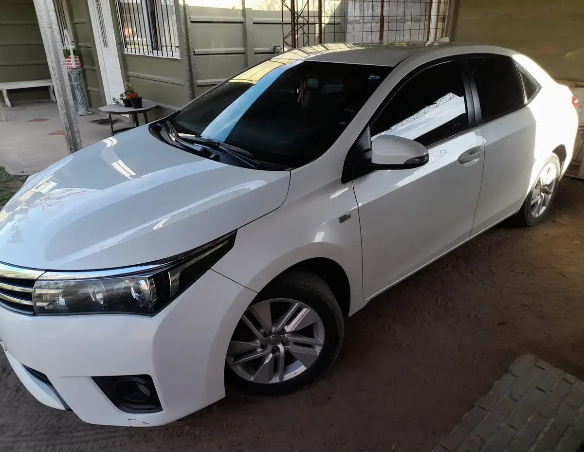 Toyota Corolla 1.8 Xei CVT 140 hp