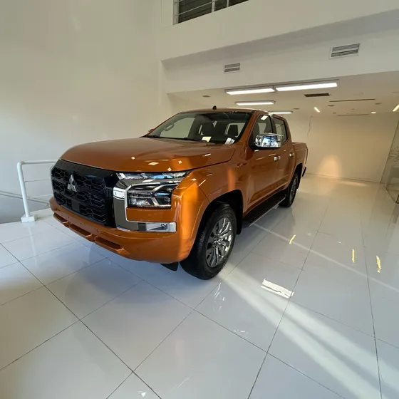Mitsubishi L200 2.4 Gls 4x4 At Full