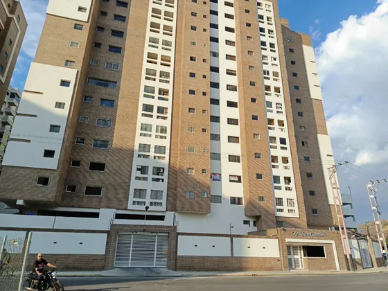 LG Bienes Raices Vende Apartamento En Base Aragua