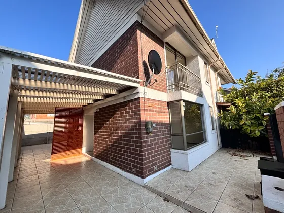 Excelente Casa En Condominio Las Catalpas De Maipu