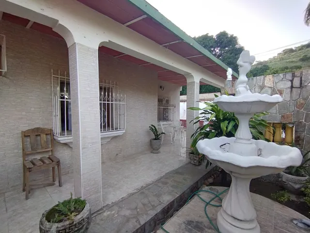 Beraca 002 Venta Casa Sector La Candelaria, Maracay, Aragua.