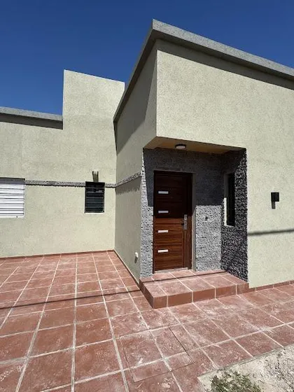 Casa En Venta 3 Dormitorios En Ibarlucea