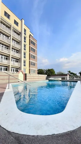 Alquiler De Amplio Y Moderno Apartamento En Titanium Suite En Mañongo - Wc