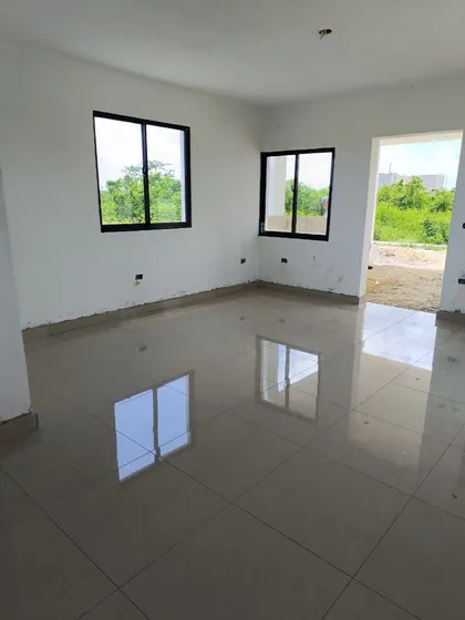 Residencial En La Avenida Ecológicas Villas Y Casa Economica