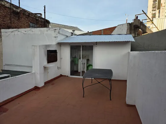 Casa Ph,  En Contrafrente, Sin Expensas, Frente Al Metrobus