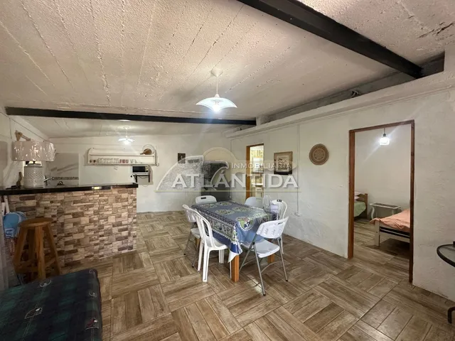 Alquiler Anual De Casita Al Fondo, En Parque Del Plata Sur, A 2 Cuadras De La Playa. Inm Atlántida.