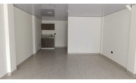 Local Comercial Primer Piso En Vía Principal De La Ceja 