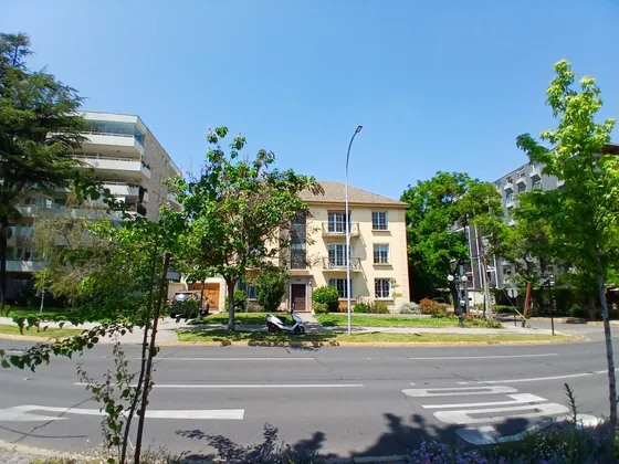Edificio Pocuro 1 Solo Rol