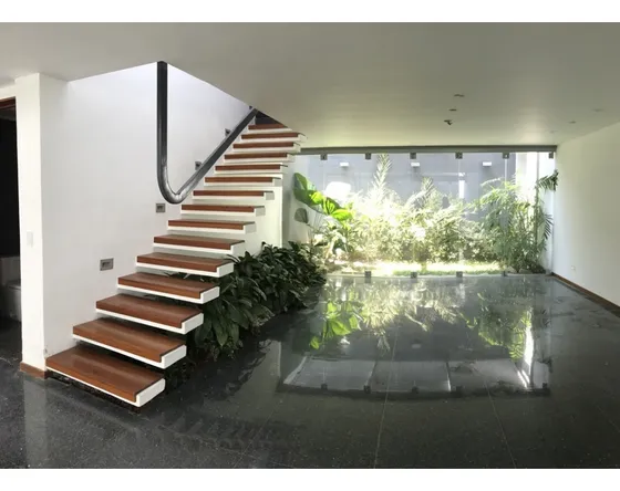 Se Vende/alquila Casa Altamira 1.000m² De Terreno 4h+s+ch/4.5b+s/4pe