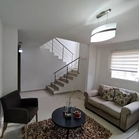 Casa En Colina Del Rio, Nueva Barcelona
