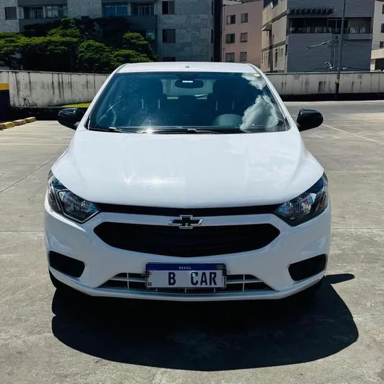 Chevrolet Onix Joy Black