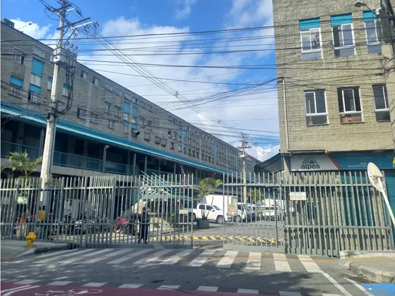 Bodega Comercial En Venta Sector Guayabal, Medellín