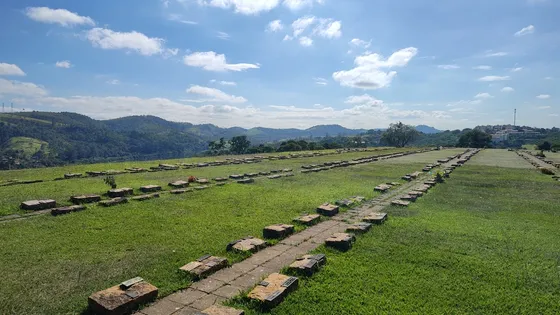 Jazigo Familiar - Cemitério Parque Das Garças 