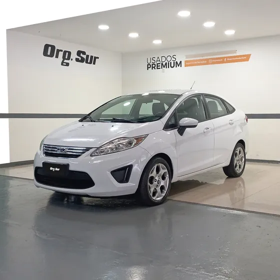 Ford Fiesta Kinetic 1.6 Design Sedan 120cv Trend