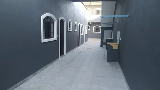 Vende-se Casa Em Suzano Com 4 Casas De 2 Cômodos Investimento Com Renda