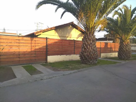 Camino Las Palmeras/ Balmaceda