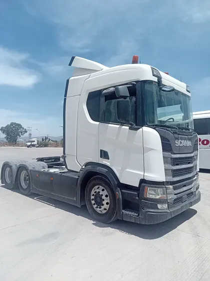 Camión Scania R450 A6x4