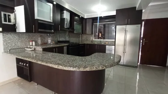 Century21 Mónaco Tucacas Vende Townhouse