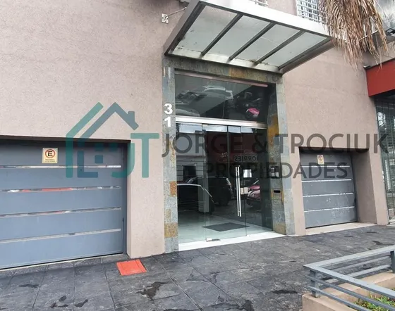 Departamento De 2 Ambientes Amplio Al Frente En Excelente Ubicacion