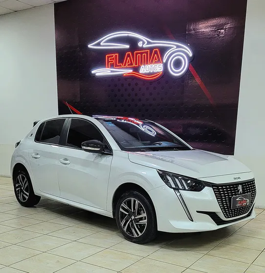 Peugeot 208 Feline Road Trip At