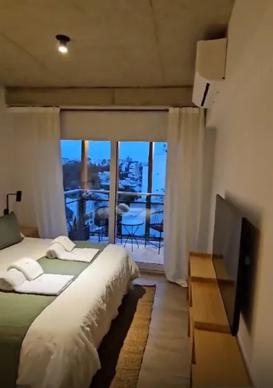 Hermoso Depto. De Un Ambiente En Villa Crespo Amueblado U$$ 650 Y Otro Sin Muebles Por $ 600.000 Mensuales Más Expensas Comunes Y Servicios